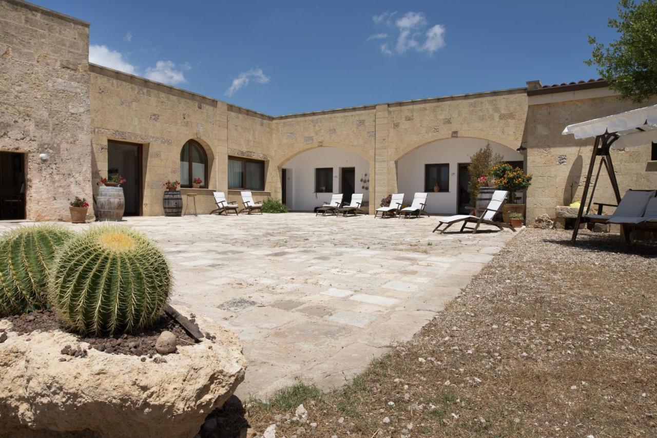 Antica Masseria Ficazzana - Tenuta Марина-ди-Песколузе Экстерьер фото